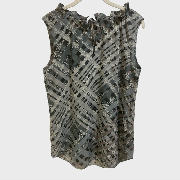 Cabi Graph Blouse  Ruffle Collar Sleeveless Blouse Size Small - Picture 9 of 14